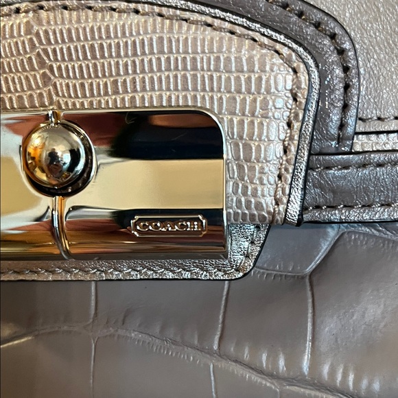 Coach Kristin Spectator Gray/Tan Leather Shoulder Bag in Amazing Condition - Picture 6 of 12
